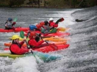  Remando contra corriente